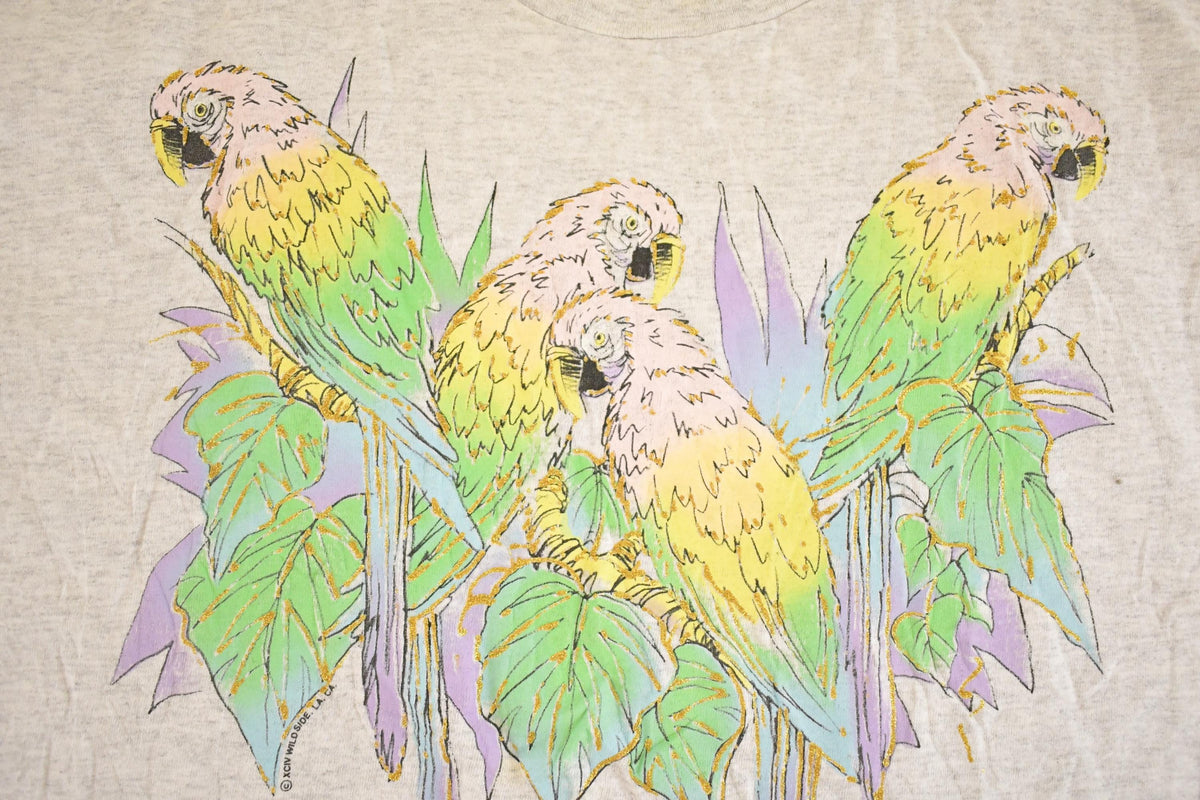 Vintage 1990's Tropical Parrots Souvenir Travel T-Shirt Mens L from propervintagecanada