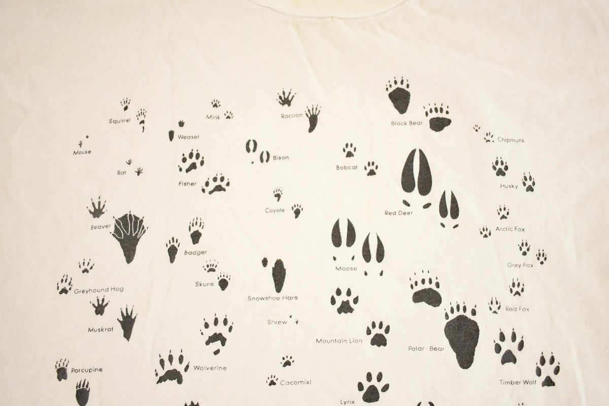 Vintage 1990's Winnipeg Canadian Critters Souvenir Travel T-Shirt Mens L from propervintagecanada