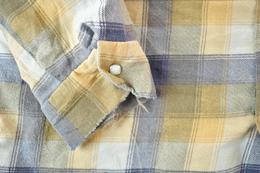 Vintage 1990's Woodsman Plaid Button Up Lined Western Shirt Made In USA Men's XL from propervintagecanada