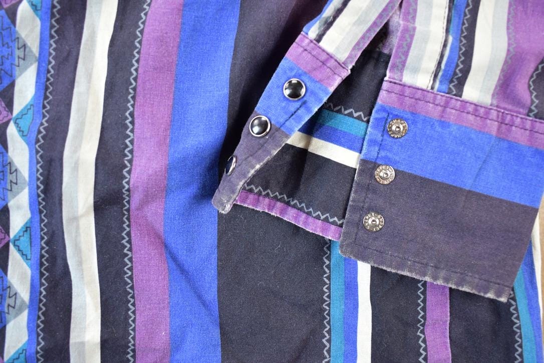 Vintage 1990's Wrangler Button Up Western Shirt Made In USA Men's Large from propervintagecanada