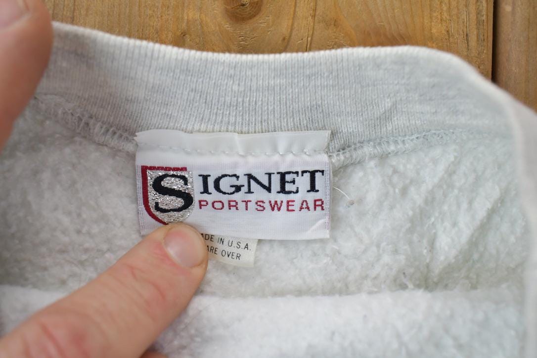 Vintage 1990 Setonhall University Collegiate Crewneck Men's S from propervintagecanada