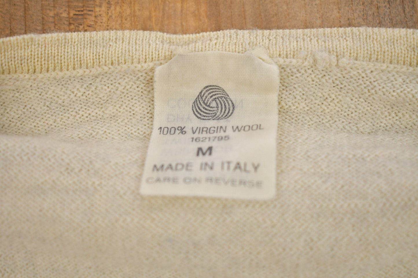 Vintage 1990s 100% Virgin Wool Patterned Sweater Women's S from propervintagecanada