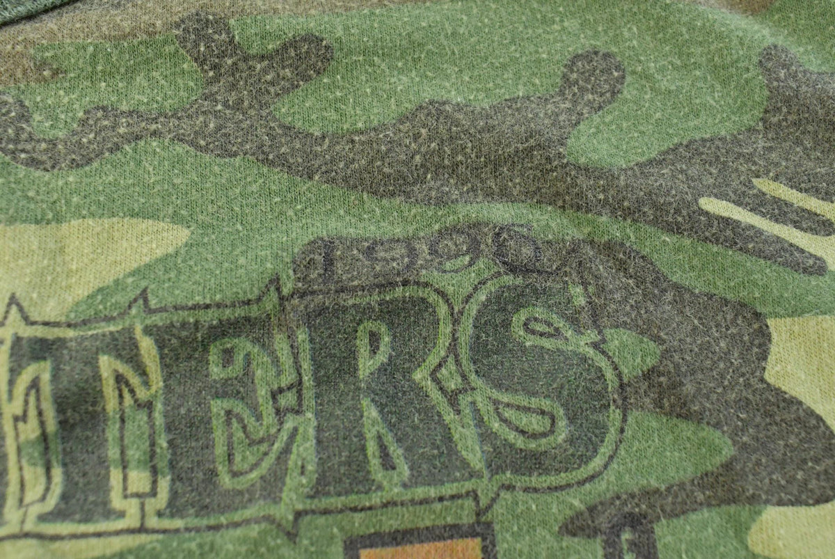 Vintage 1990s 1996 Bowhunters Jamboree Camo Graphic T-Shirt Men's L from propervintagecanada