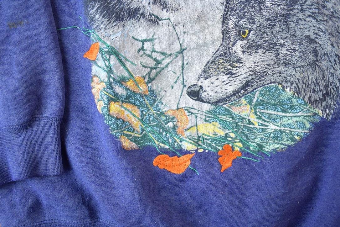 Vintage 1990s 2 Wolf East West Casuals Crewneck Men's Medium from propervintagecanada