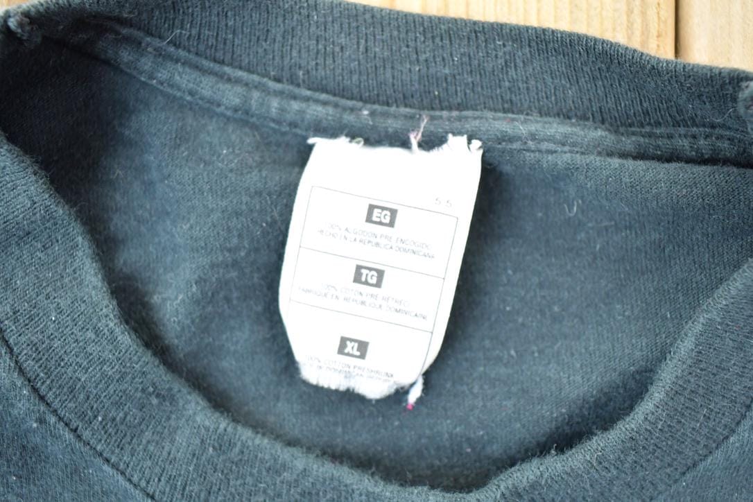 Vintage 1990s 2 Wolves Nature Crewneck Men's XL from propervintagecanada