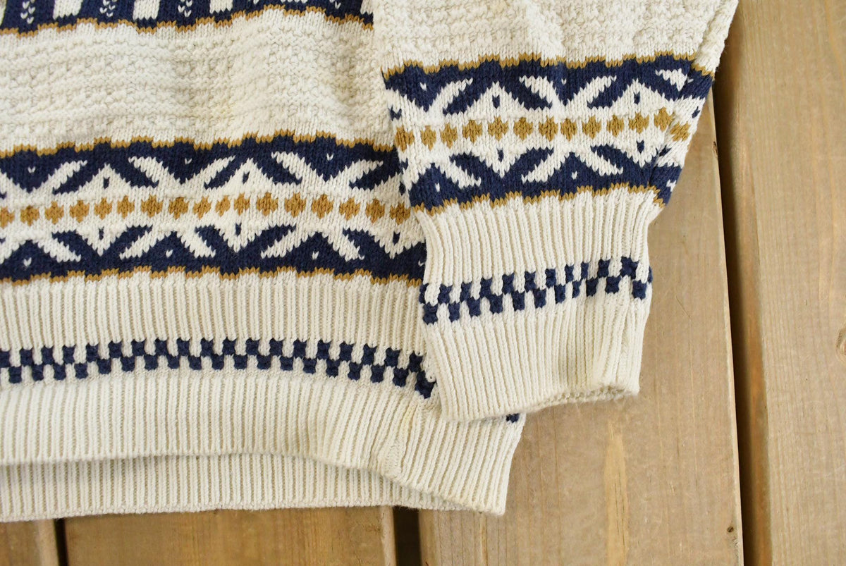 Vintage 1990s 417 Van Heusen Knit Crewneck Sweater Men's S from propervintagecanada