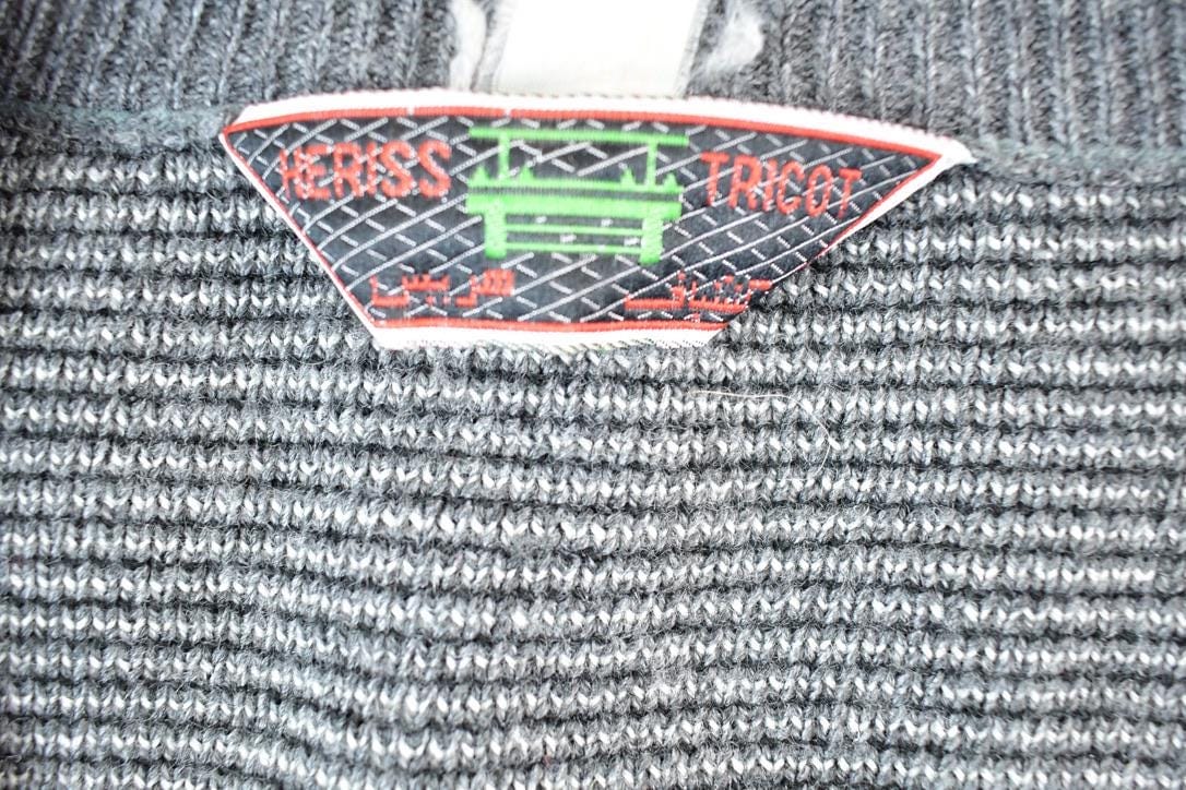 Vintage 1990s Abstract Knit Crewneck Sweater Mens XL from propervintagecanada