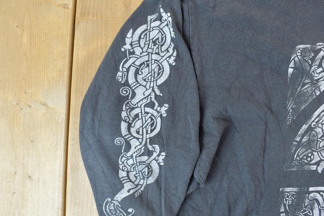 Vintage 1990s Abstract Pattern Church Pattern Crewneck Sweatshirt Men's XL from propervintagecanada