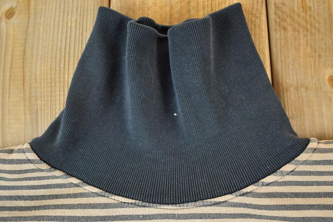 Vintage 1990s Adobe Flats Aztec Turtleneck Sweatshirt Mens S from propervintagecanada
