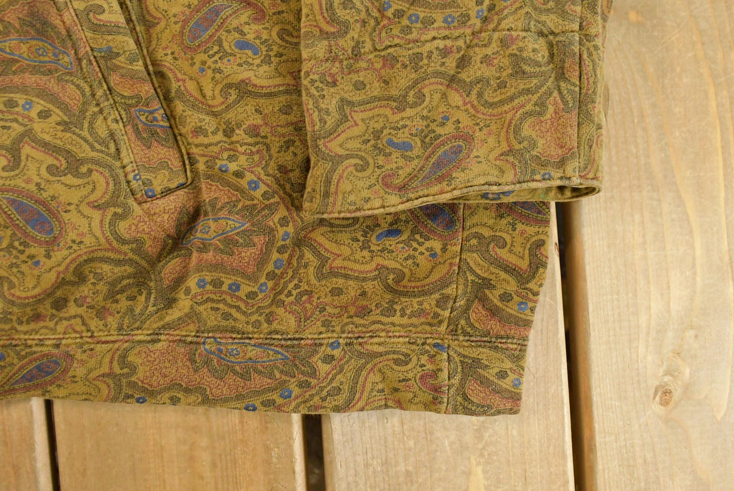 Vintage 1990s Adrienne Vittadini Paisley Hoodie Sweatshirt Men's XL from propervintagecanada