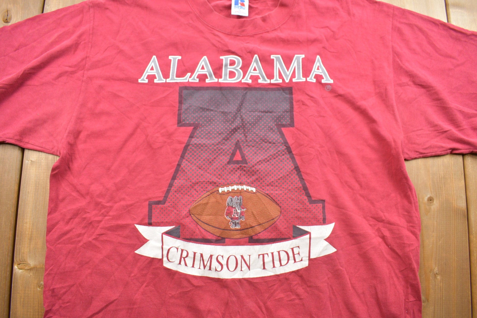 Vintage 1990s Alabama Crimson Tide Russell Athletic Collegiate T-Shirt Men's XL from propervintagecanada