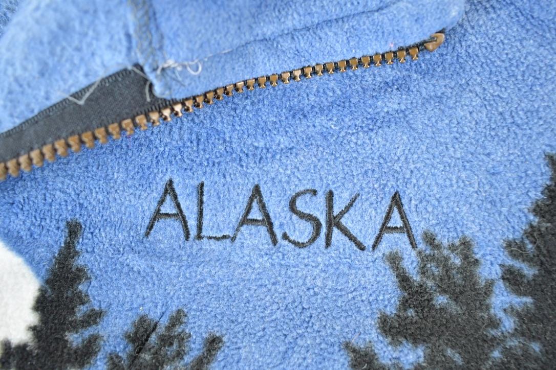 Vintage 1990s Alaska AOP Moose Fleece Outdoorsman Sweater Mens XXL from propervintagecanada