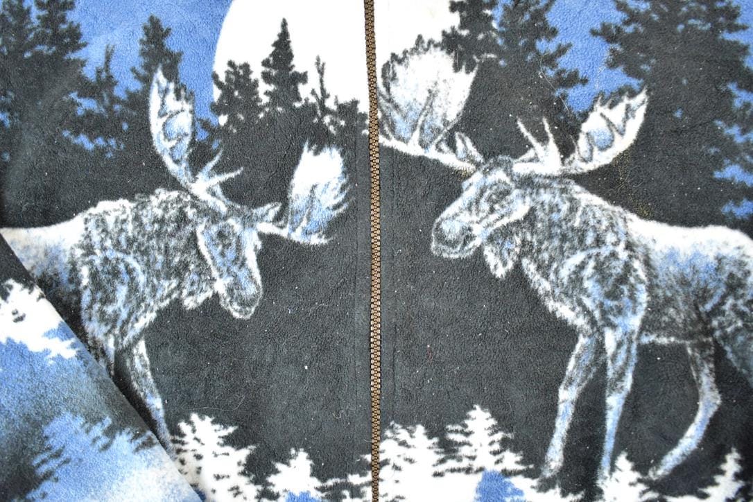 Vintage 1990s Alaska AOP Moose Fleece Outdoorsman Sweater Mens XXL from propervintagecanada