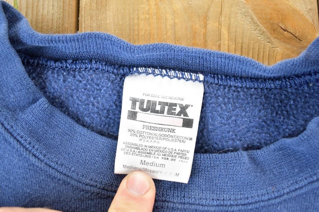 Vintage 1990s Alaska Souvenir Stars Crewneck Sweatshirt Made In USA Men's Medium from propervintagecanada