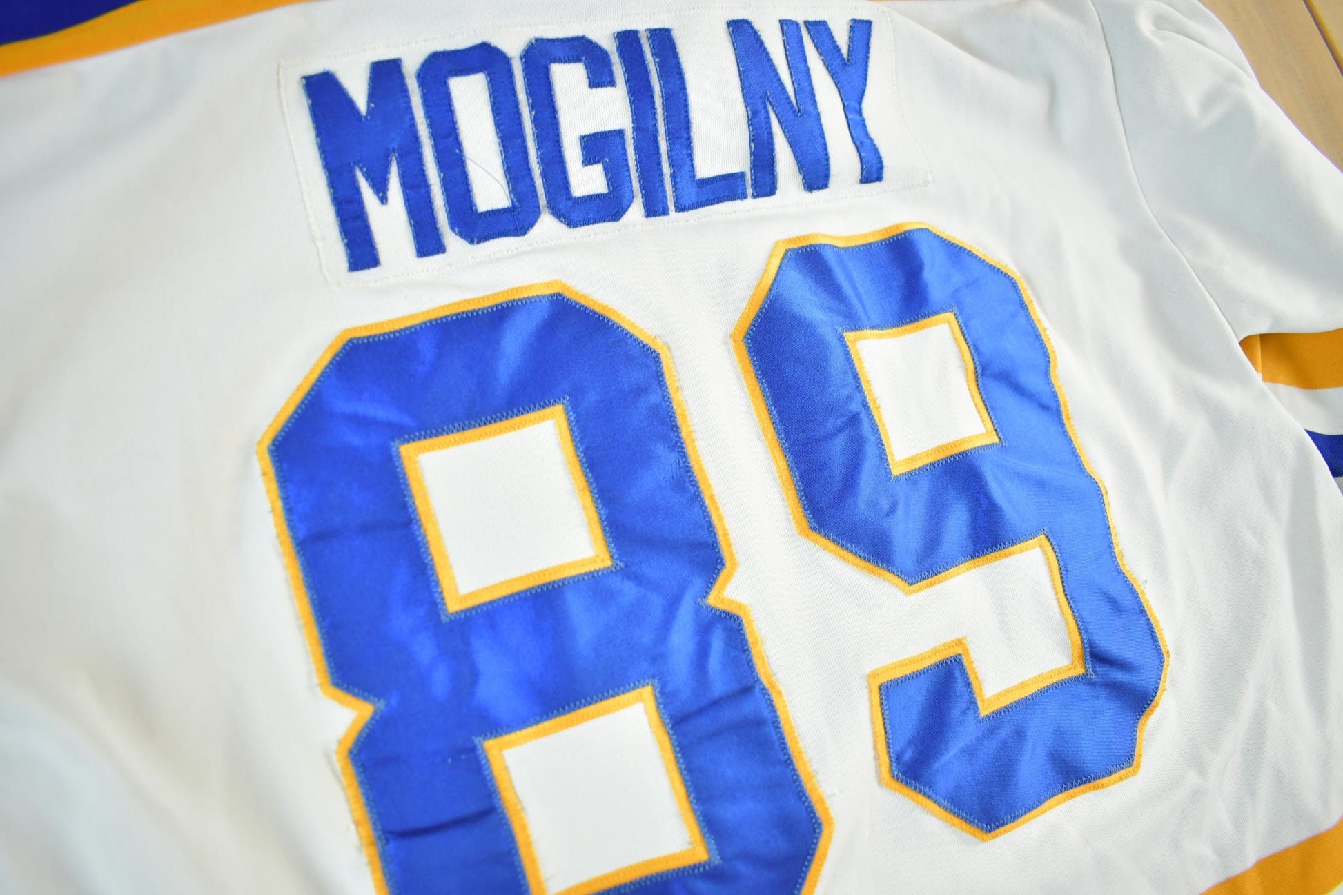 Vintage 1990s Alexander Mogilny Buffalo Sabres NHL CCM Maska Hockey Jersey Men's L from propervintagecanada