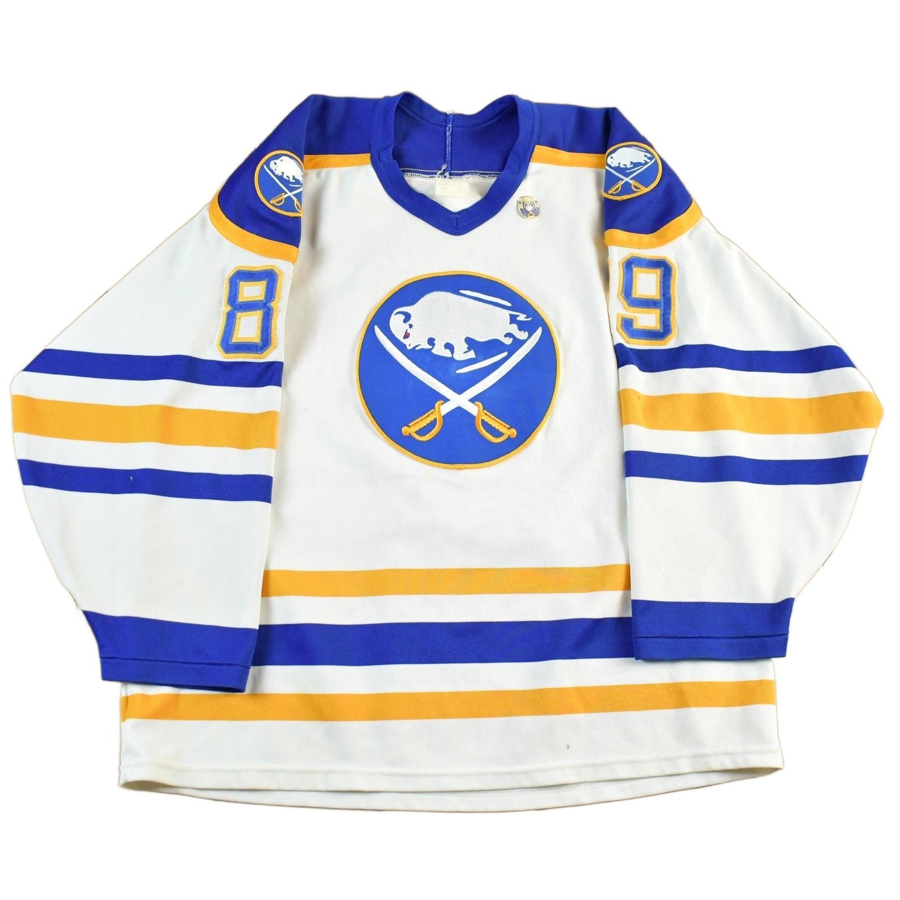 Vintage 1990s Alexander Mogilny Buffalo Sabres NHL CCM Maska Hockey Jersey Men's L from propervintagecanada