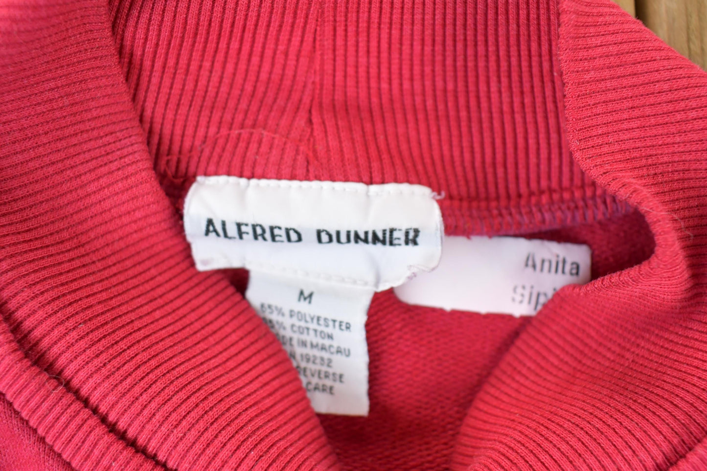 Vintage 1990s Alfred Dunner Bird And Flowers Outdoorsman Crewneck Sweatshirt Men's Medium from propervintagecanada