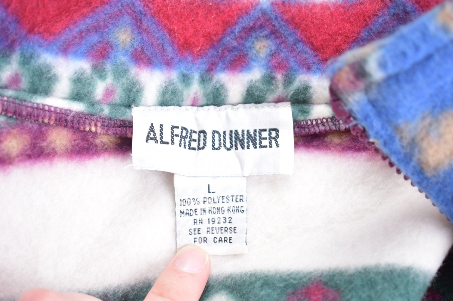 Vintage 1990s Alfred Dunner Winter Theme Fleece Sweater Men's Large from propervintagecanada