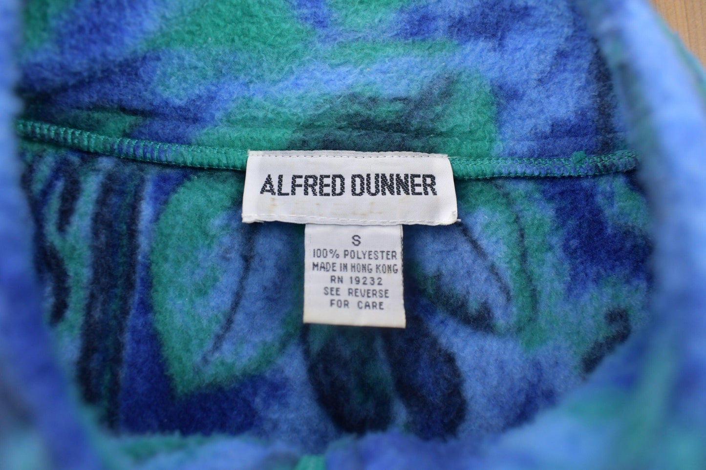 Vintage 1990s Alfred Dunner Zip Up Fleece Sweater Men's Large from propervintagecanada