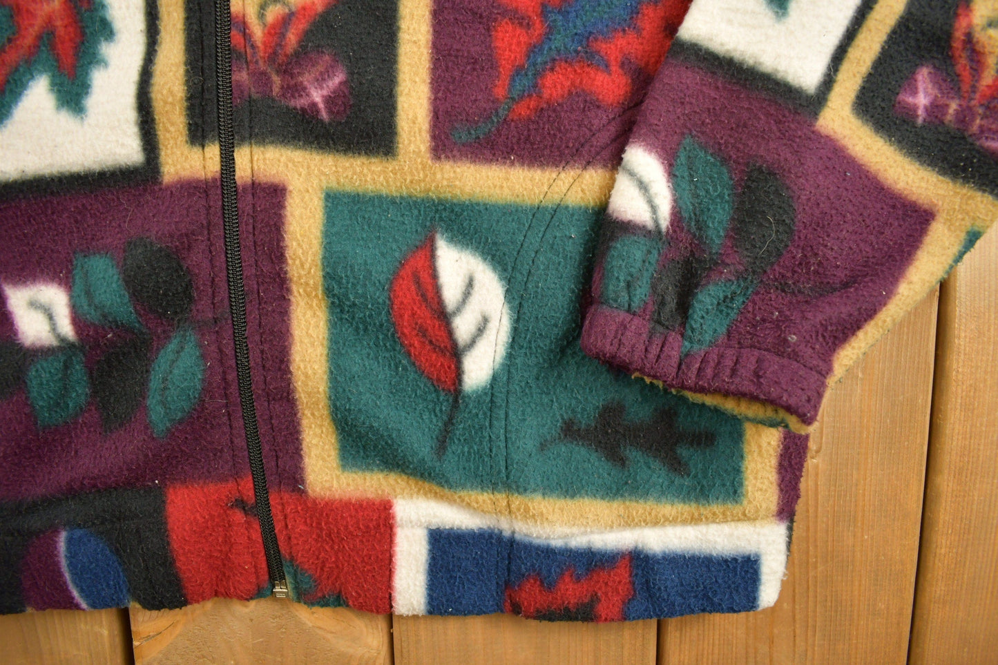 Vintage 1990s Alia Petites Patterned Fleece Sweater Men's Large from propervintagecanada