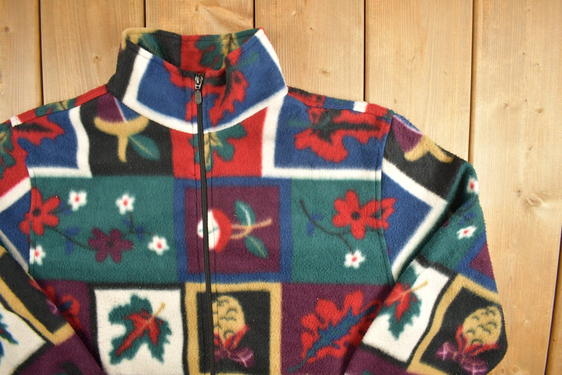Vintage 1990s Alia Petites Patterned Fleece Sweater Men's Large from propervintagecanada