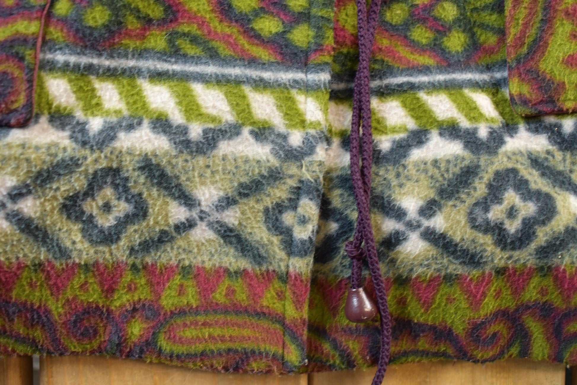 Vintage 1990s All Over Pattern Fleece Sweater Men's Medium from propervintagecanada