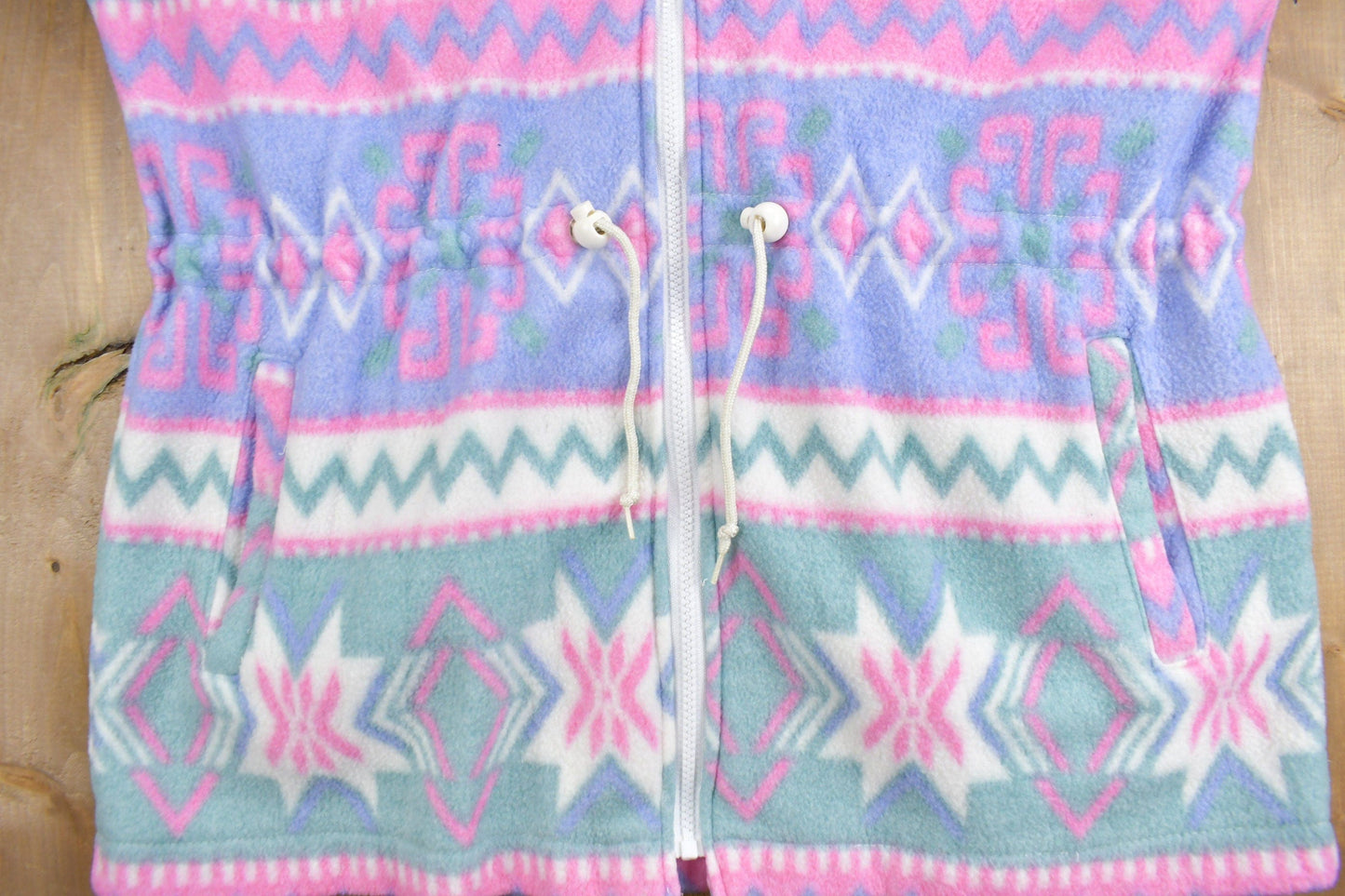 Vintage 1990s All Over Pattern Hooded Fleece Sweater Women's L from propervintagecanada