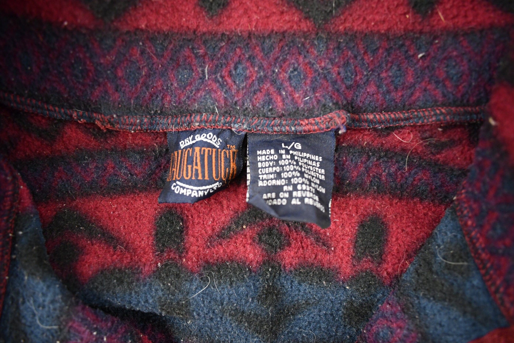 Vintage 1990s All Over Pattern Quarter Zip Fleece Sweater Men's XL from propervintagecanada