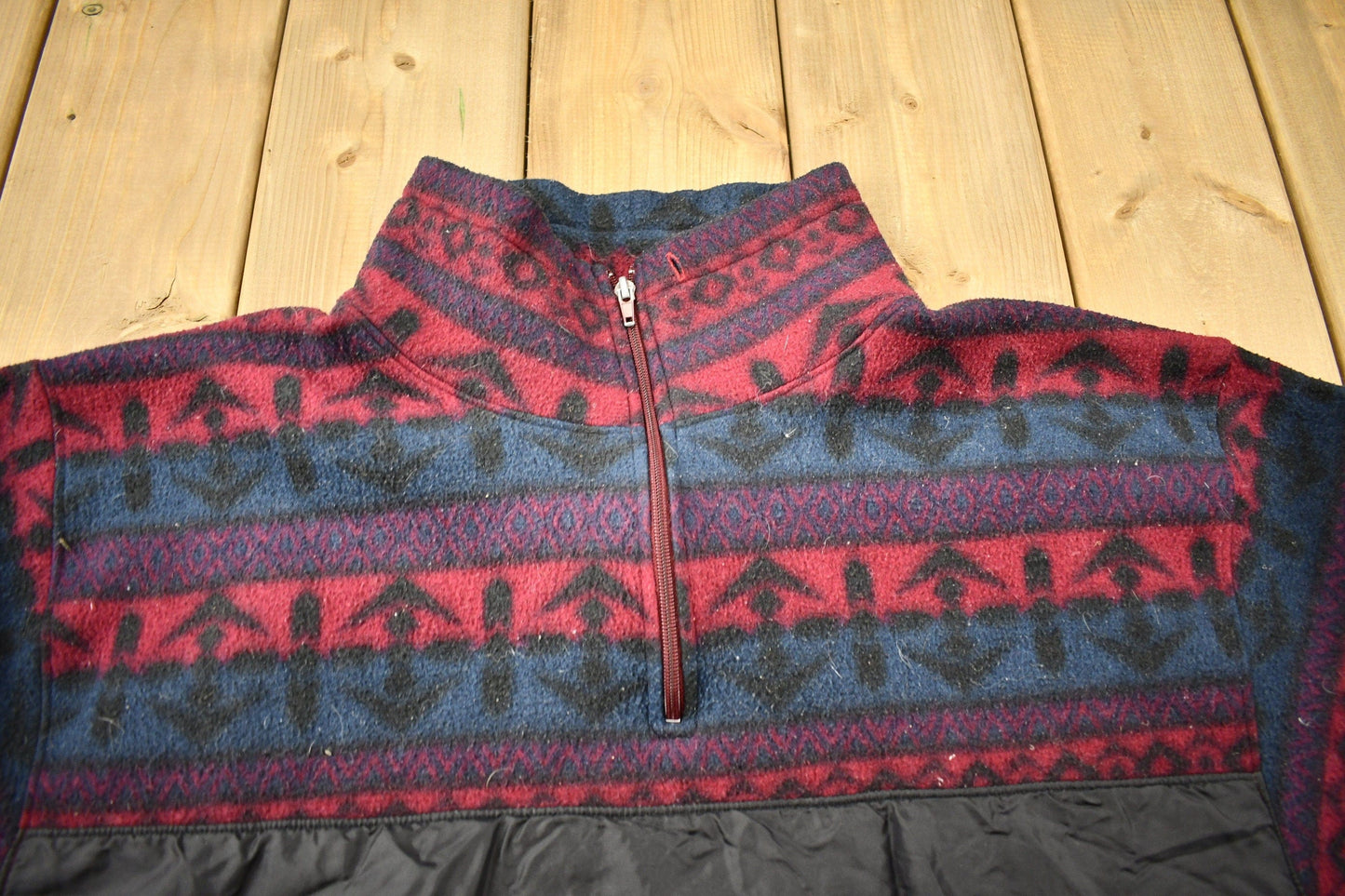 Vintage 1990s All Over Pattern Quarter Zip Fleece Sweater Men's XL from propervintagecanada