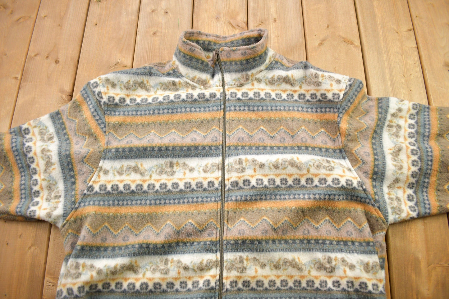 Vintage 1990s All Over Print Fleece Sweater Men's 3XL from propervintagecanada