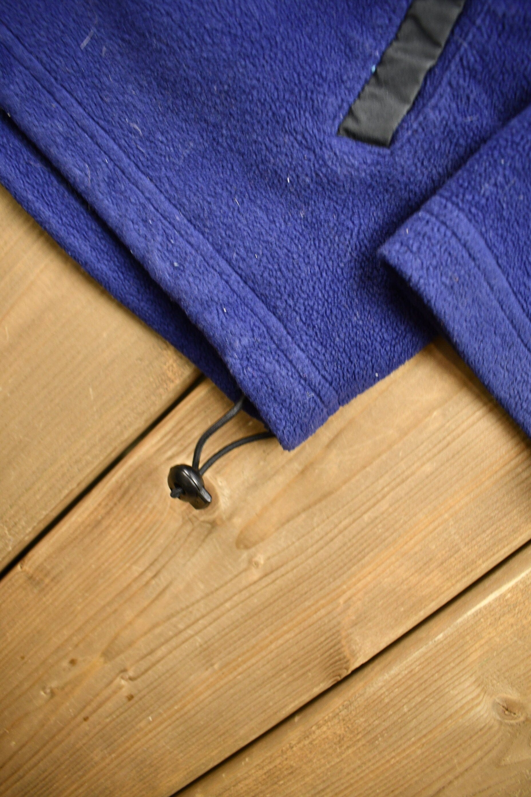 Vintage 1990s Alpine Tek Full Zip Cinch Fleece Sweater Men's Large from propervintagecanada