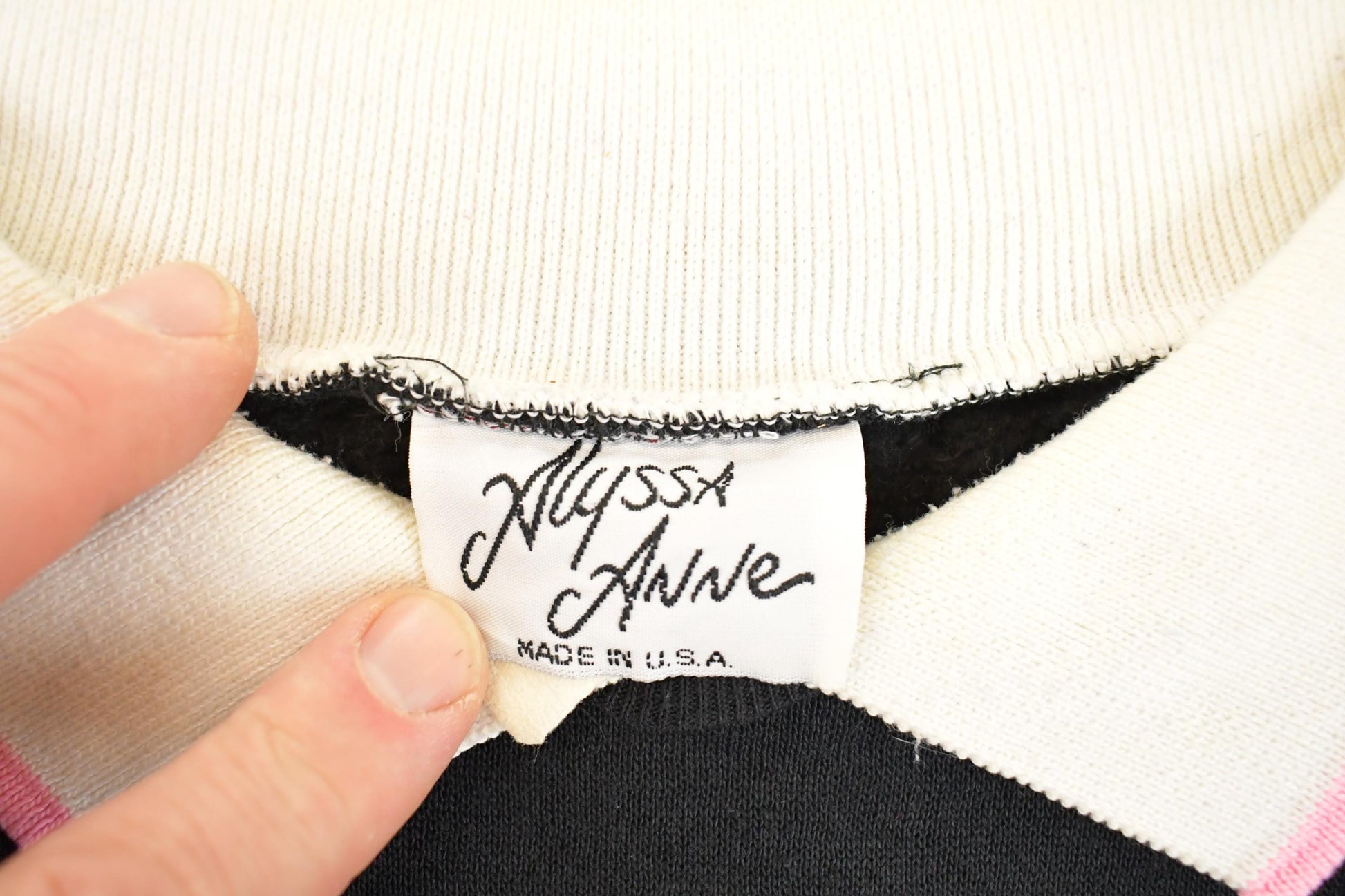 Vintage 1990s Alyssa Anne Floral Graphic Print Collared Sweatshirt Women's L from propervintagecanada