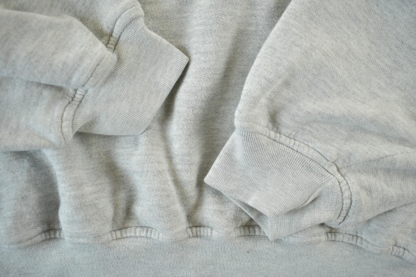 Vintage 1990s American Eagle Outfitters Crewneck Sweatshirt Men's XL from propervintagecanada