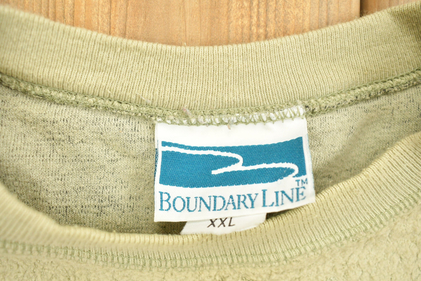 Vintage 1990s American Outdoors Deer Theme Crewneck Men's 3XL from propervintagecanada