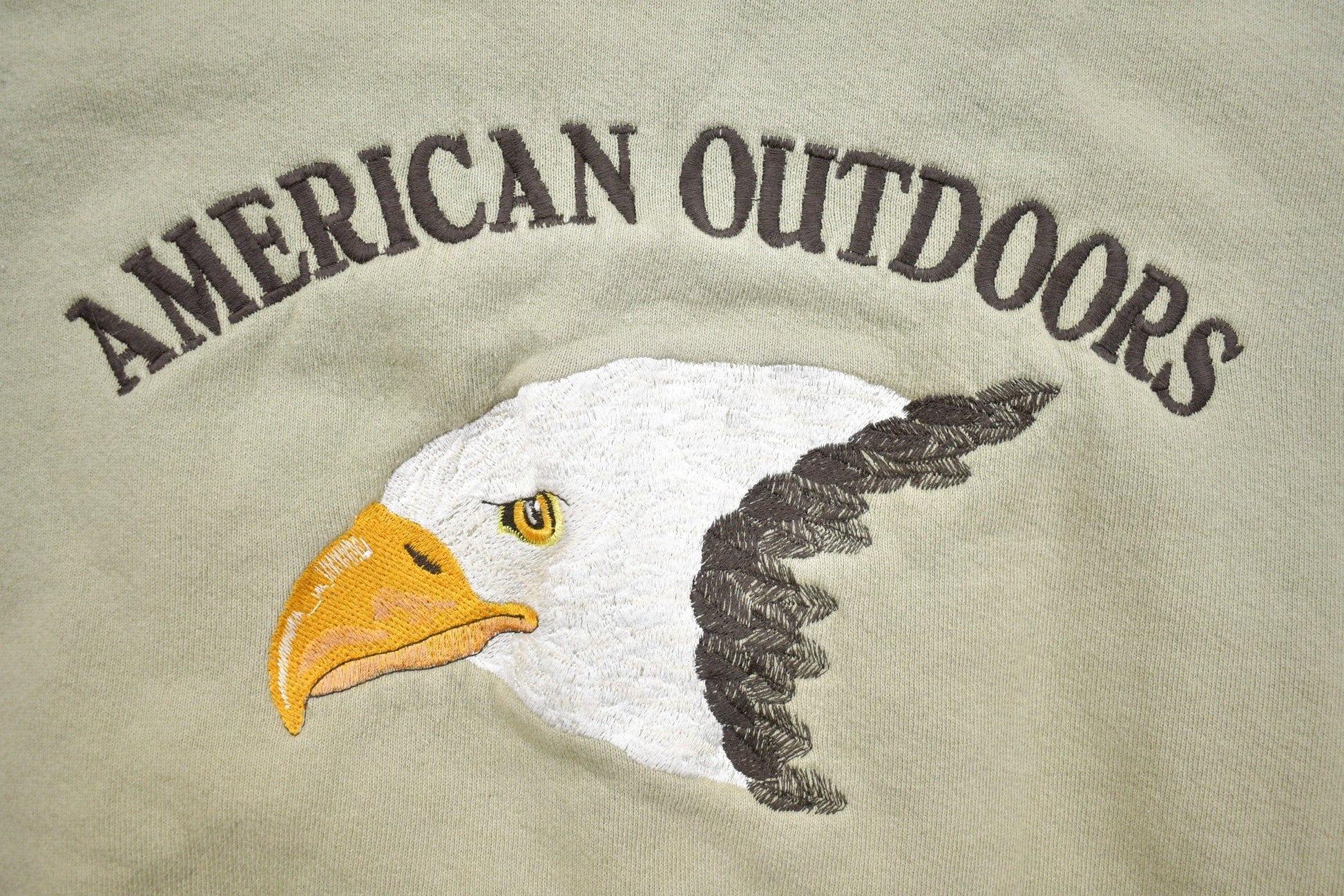 Vintage 1990s American Outdoors Eagle Crewneck Men's Medium from propervintagecanada
