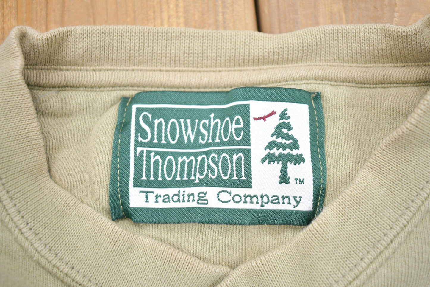 Vintage 1990s American Outdoors Eagle Crewneck Men's Medium from propervintagecanada