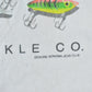 Vintage 1990s American Tackle Fishing Graphic T-Shirt Men's XL from propervintagecanada