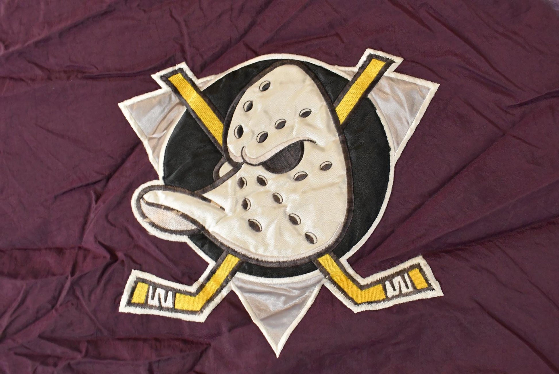 Vintage 1990s Anaheim Mighty Ducks NHL Starter Jacket Men's Large / Hockey / Athletic Sportswear / Streetwear / Insulated Jacket from propervintagecanada