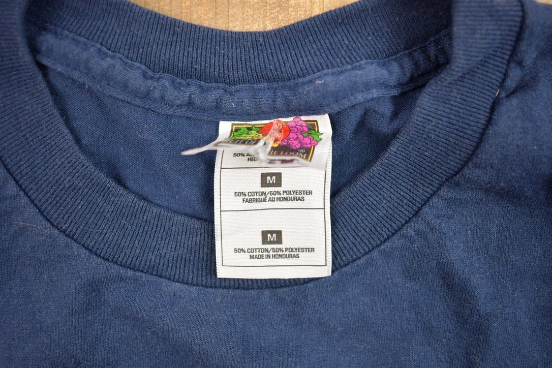 Vintage 1990s Animal Graphic T-Shirt Men's Medium from propervintagecanada