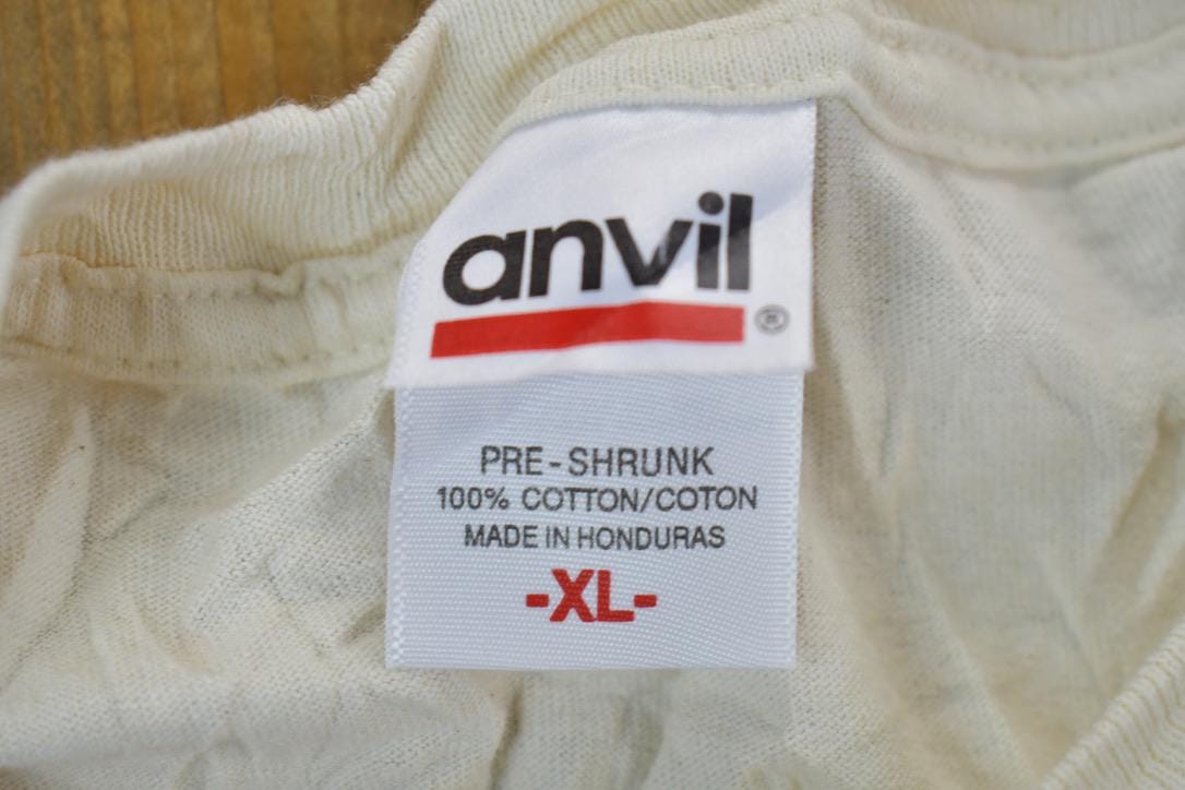 Vintage 1990s Anvil Labrador Retriever Graphic T-Shirt Men's XL from propervintagecanada