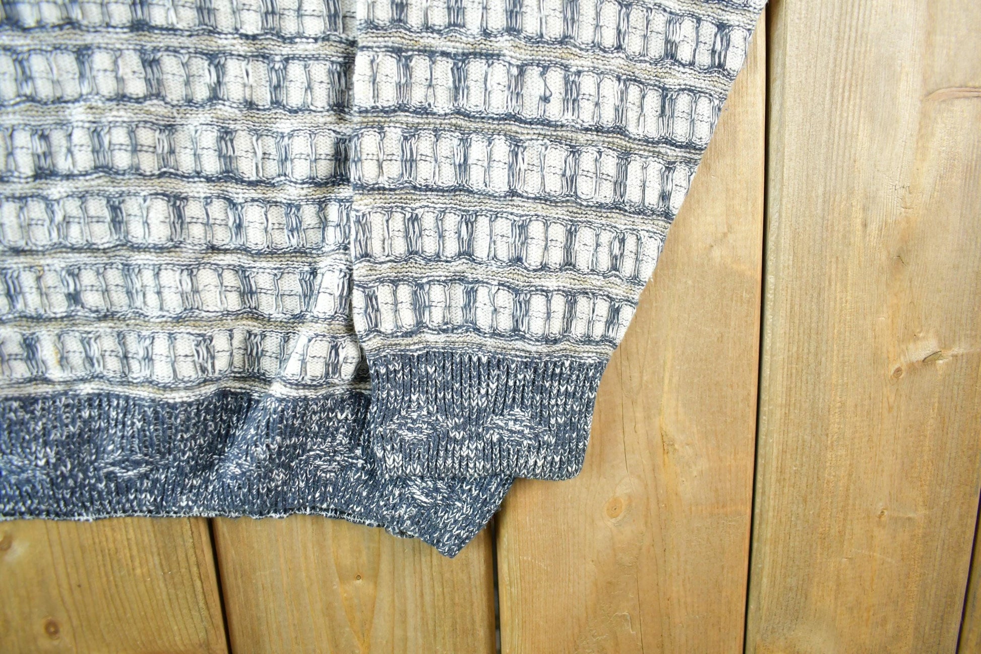 Vintage 1990s Aoamrata Harry Rosen Knit Crewneck Sweater Men's Large from propervintagecanada