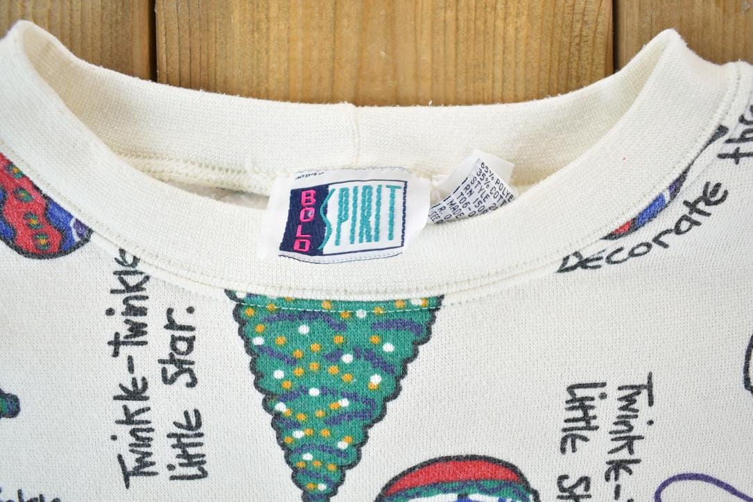 Vintage 1990s AOP Cute Christmas Crewneck Sweater Men's Large from propervintagecanada