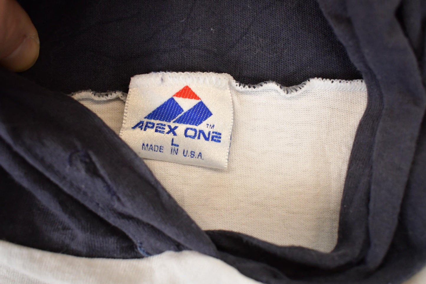 Vintage 1990s Apex One Minnesota Twins Hooded MLB T-Shirt Men's XL from propervintagecanada