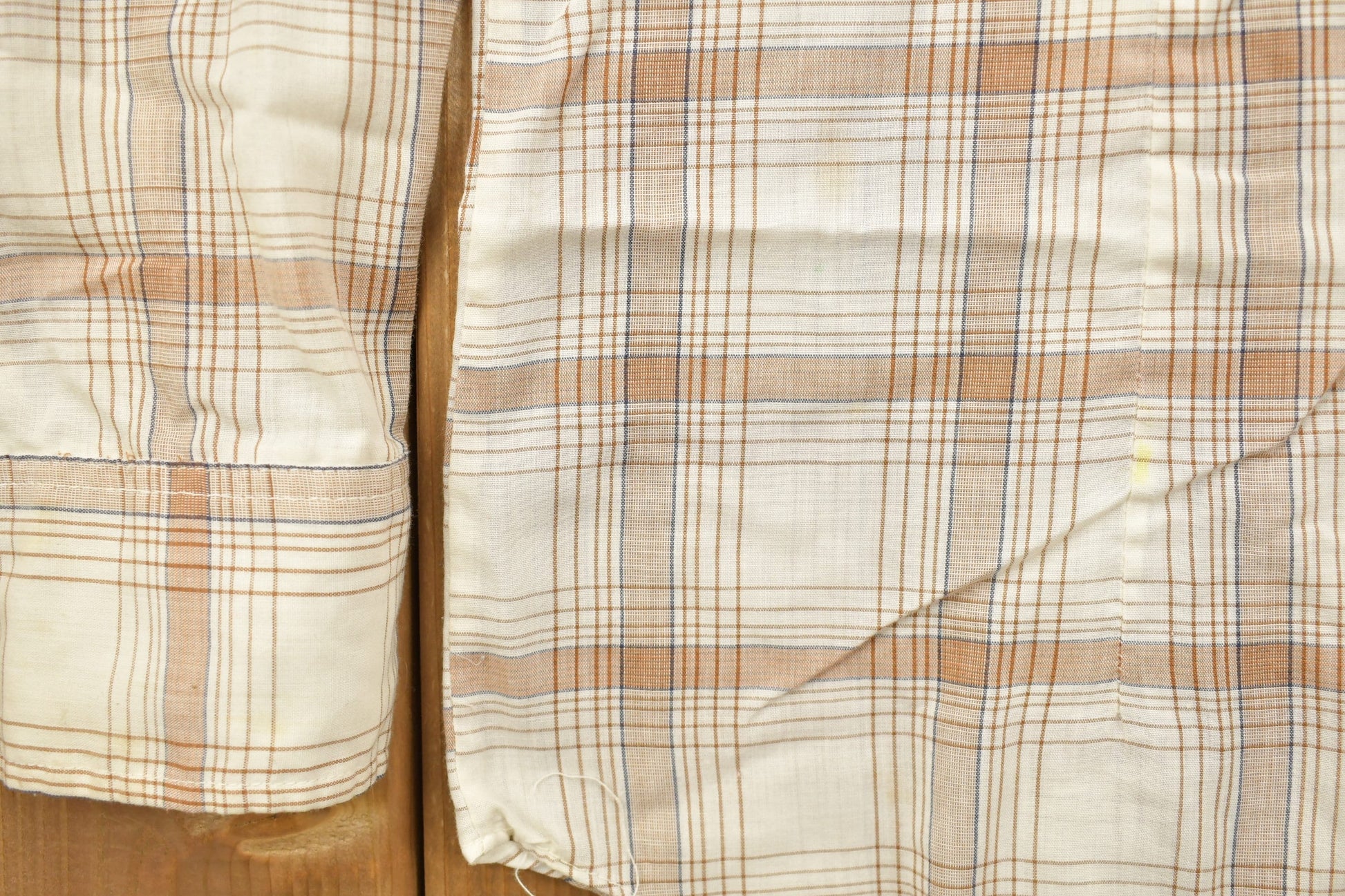 Vintage 1990s Apple Bee Plaid Western Flannel Button Up Shirt Men's M from propervintagecanada