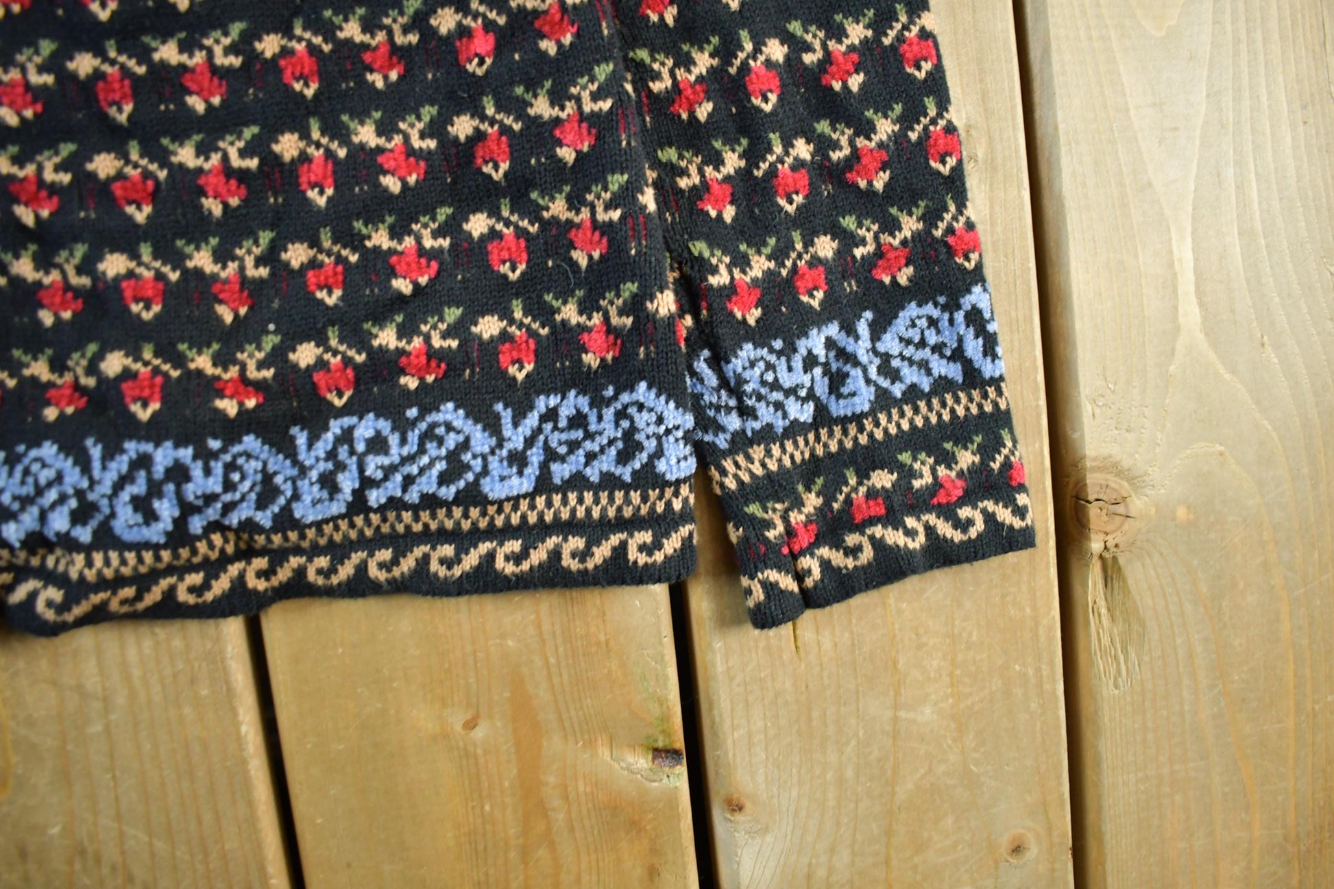 Vintage 1990s Appleseeds Floral Knit Cardigan Sweater Women's Medium from propervintagecanada