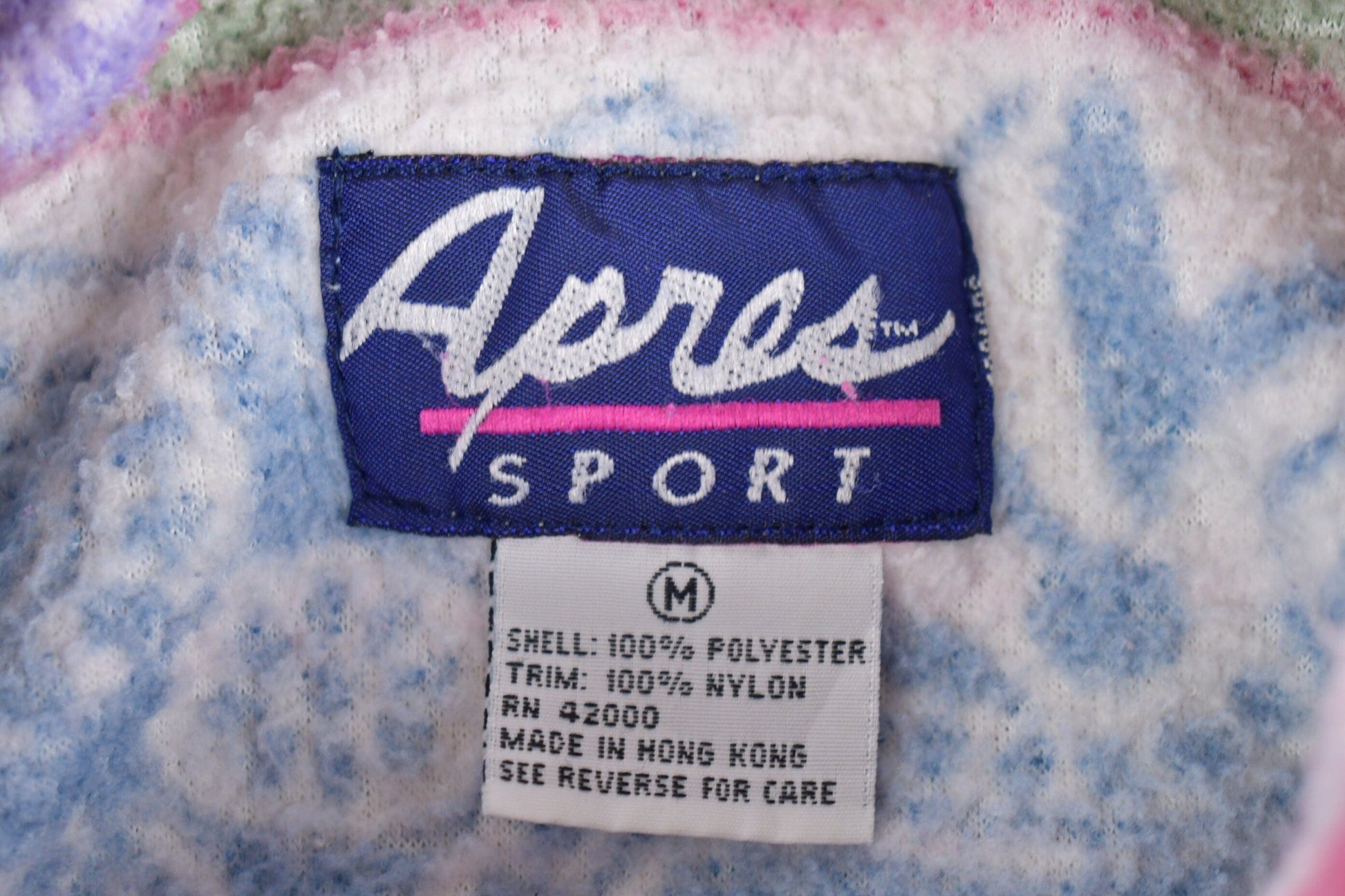 Vintage 1990s Apres Sport Paisley Patterned Fleece Zip Up Sweater Men's Medium from propervintagecanada