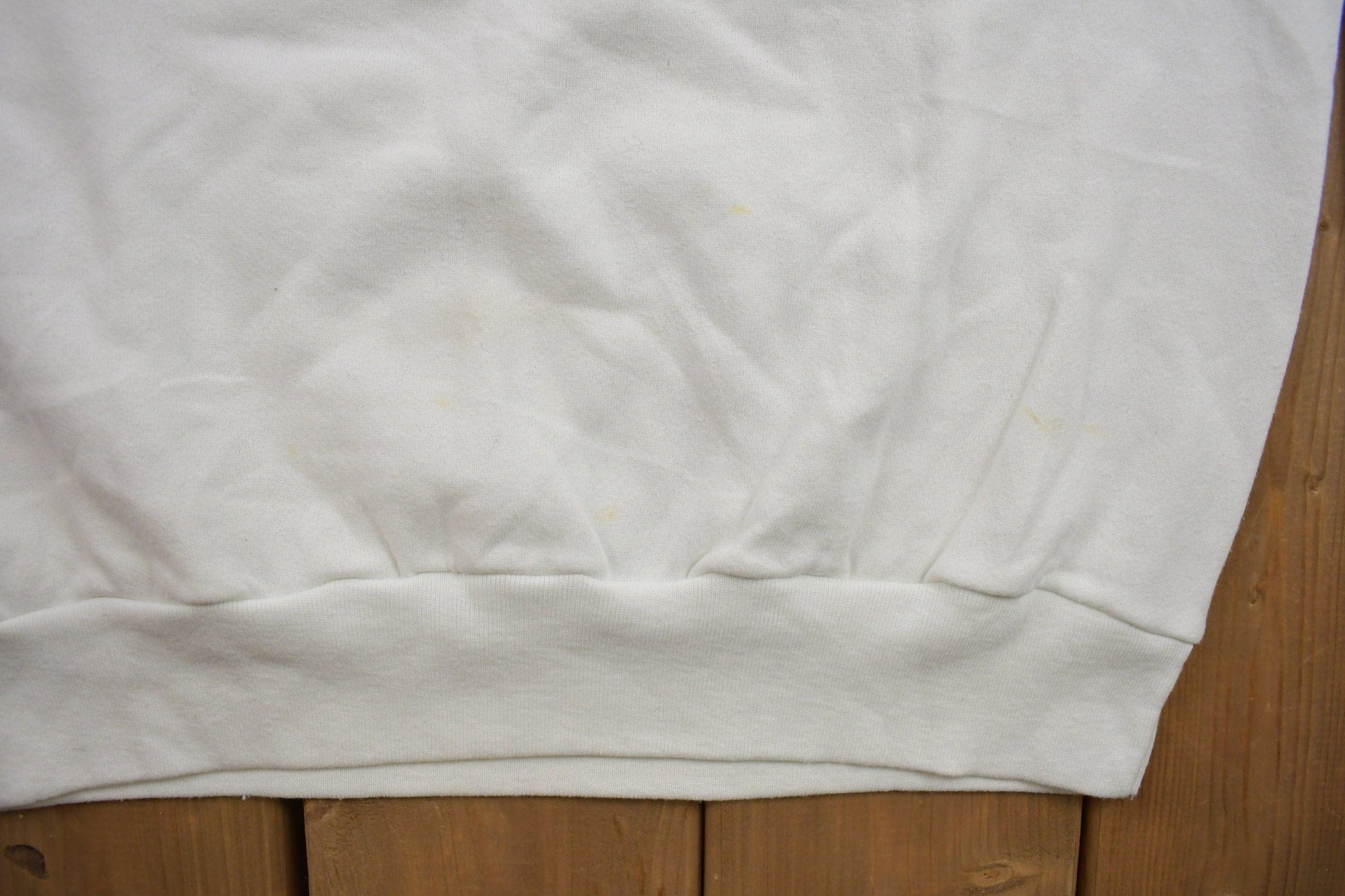 Vintage 1990s Aquinas College Collegiate Mom Crewneck Men's Medium from propervintagecanada