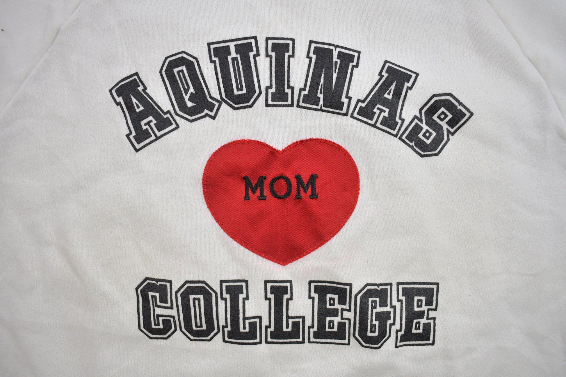 Vintage 1990s Aquinas College Collegiate Mom Crewneck Men's Medium from propervintagecanada