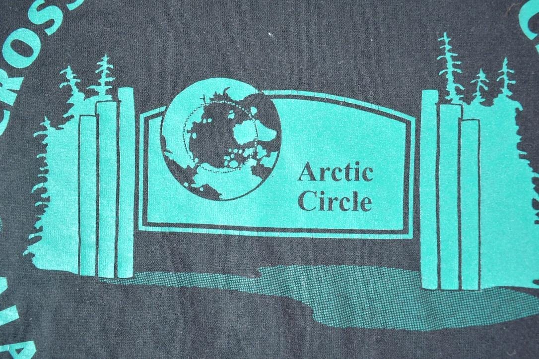 Vintage 1990s Arctic Circle Souvenir Single Stitch Graphic Print T-Shirt Made In USA Men's XL from propervintagecanada