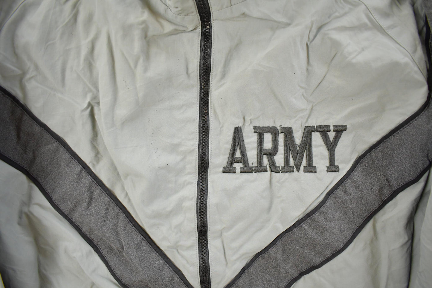 Vintage 1990s Army Fitness Windbreaker Jacket Men's XL from propervintagecanada